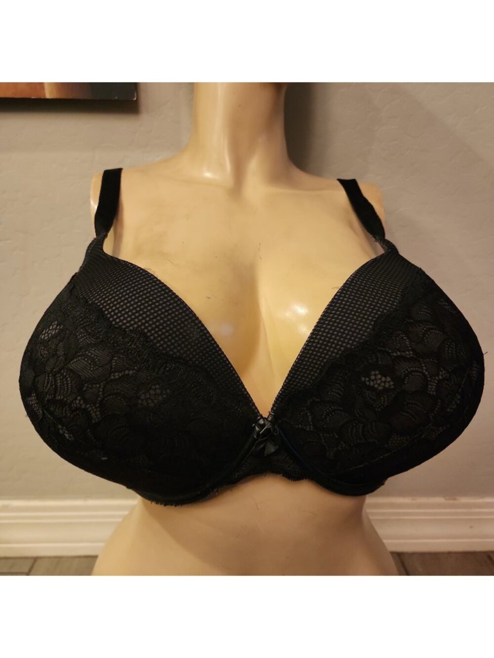 Torrid Bra 48DD Black Gray Underwire Padded Push Up